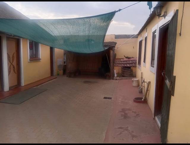 2 BEDROOM HOUSE FOR SALE IN PALM RIDGE